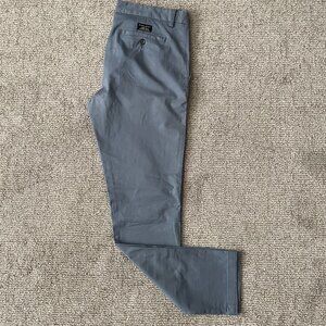 Banana Republic Fulton Slim Chino - Size 32x32 | Scholastic Grey